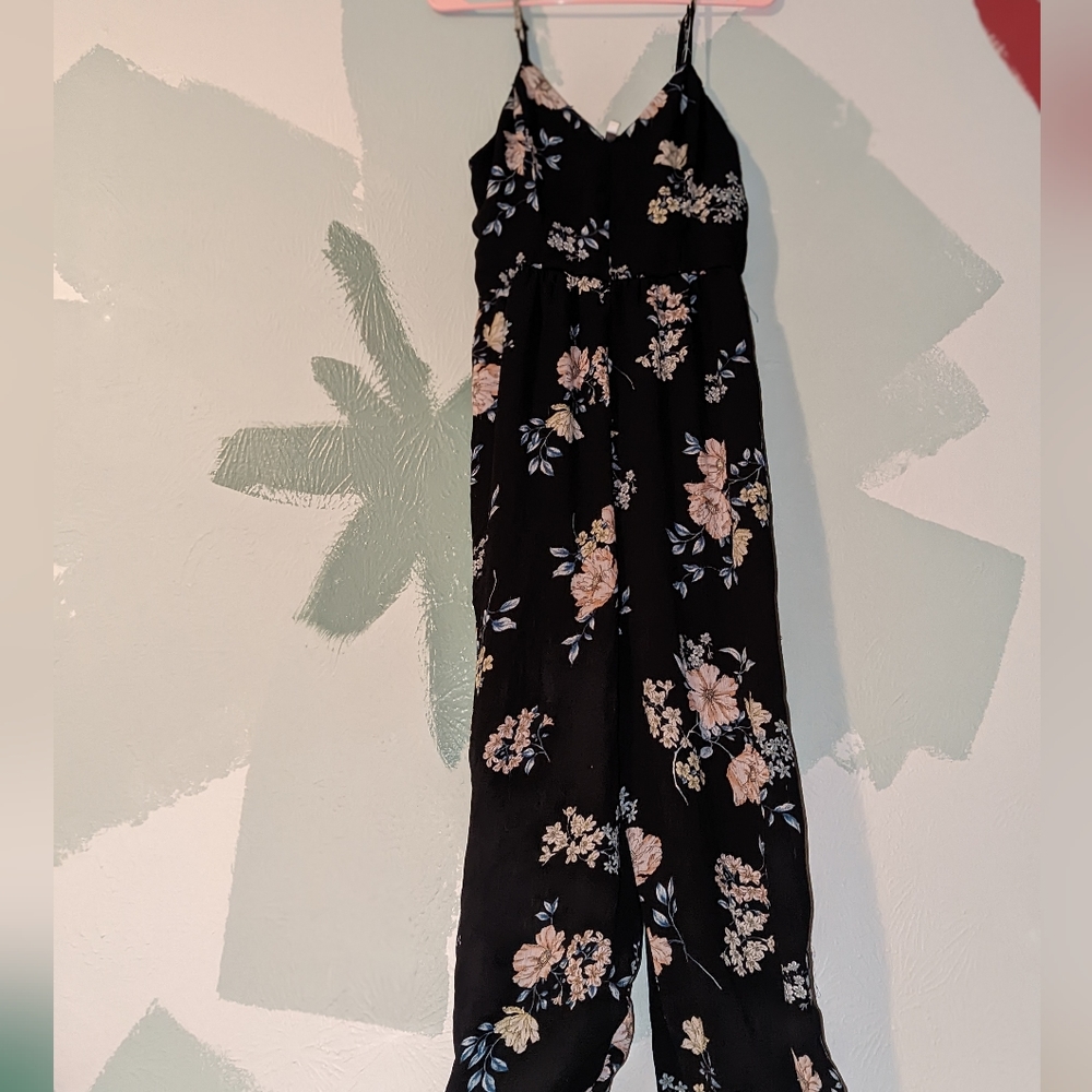 Floral jumpsuit romper ~with pockets~ large